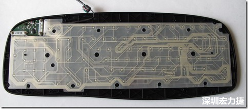 現在的電腦鍵盤拆開被蓋后就只看到一片約5mmx3mm的電路板及兩片取代原本電路板的PTF。