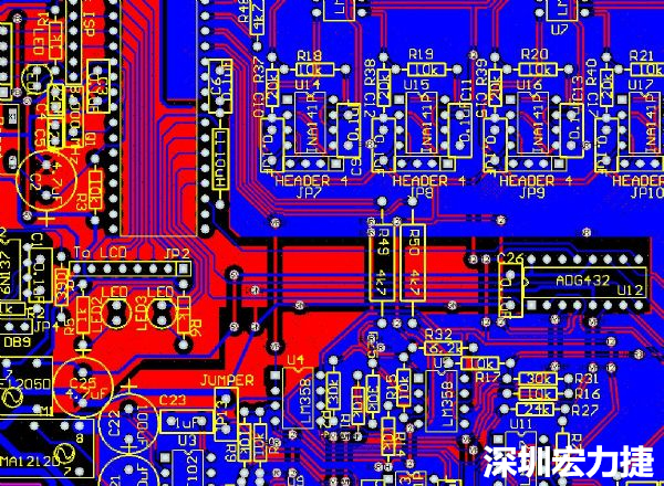 一般產品的PCB設計，多數先決定元件布局，再進行線路連接，于元件位置就先改善干擾問題，再從線路細節著手改善產品。